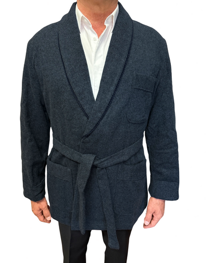 Kurze Kammer -Dressingkleid für Männer in gemischtem Wollmodell klassische Schalkunst. Oslo