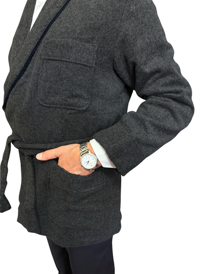 Kurze Kammer -Dressingkleid für Männer in gemischtem Wollmodell klassische Schalkunst. Oslo