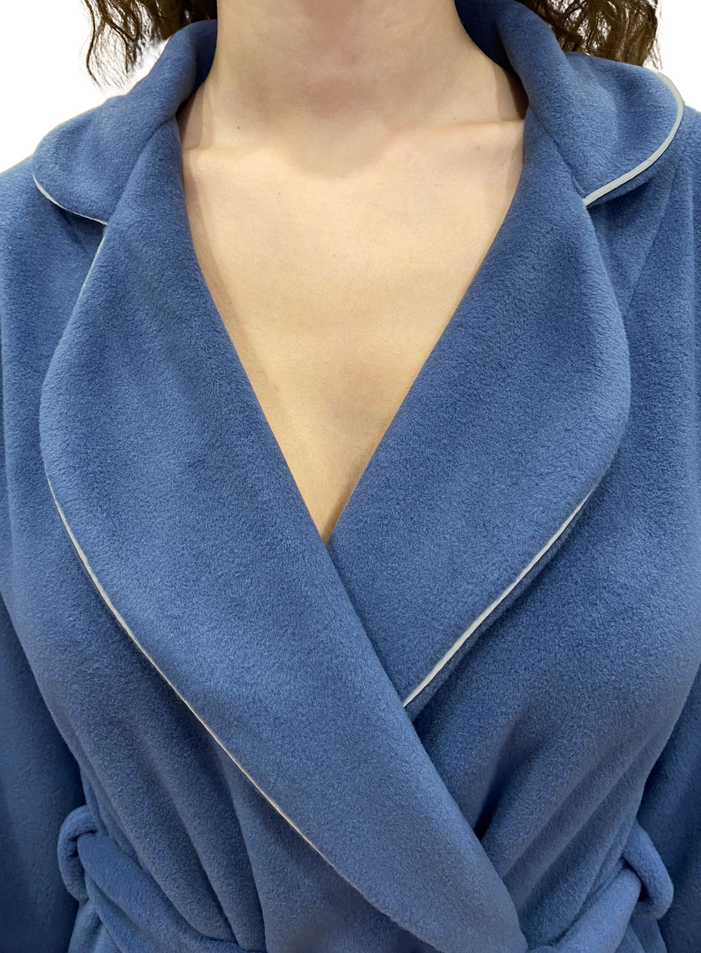 Kurze Mitgift für Frauen in Viskose Batterien Schalmodellkunst. Ottavia