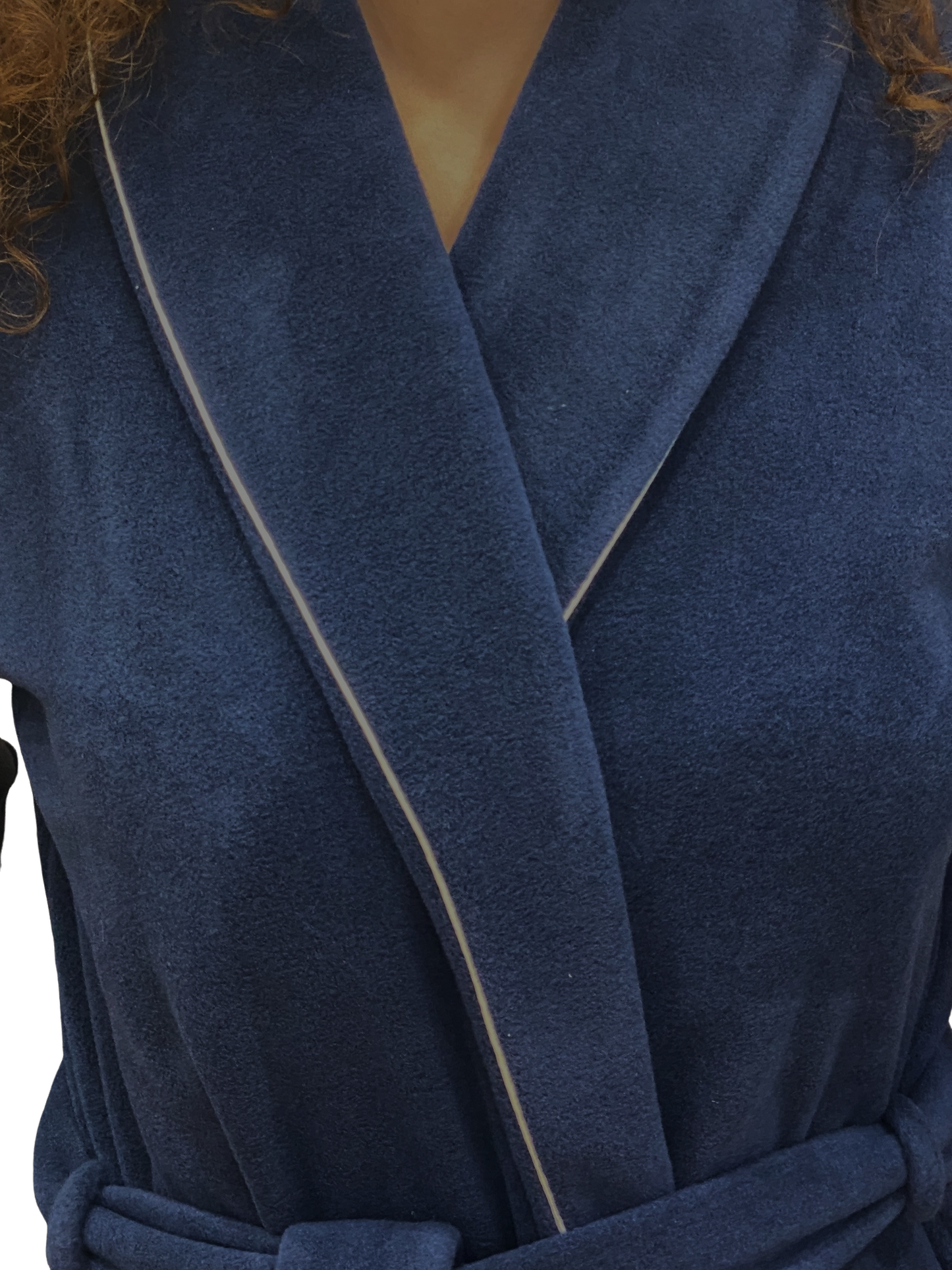 Frauenkleider in Viskose -Batterien modellieren klassische Schalkunst. Nina