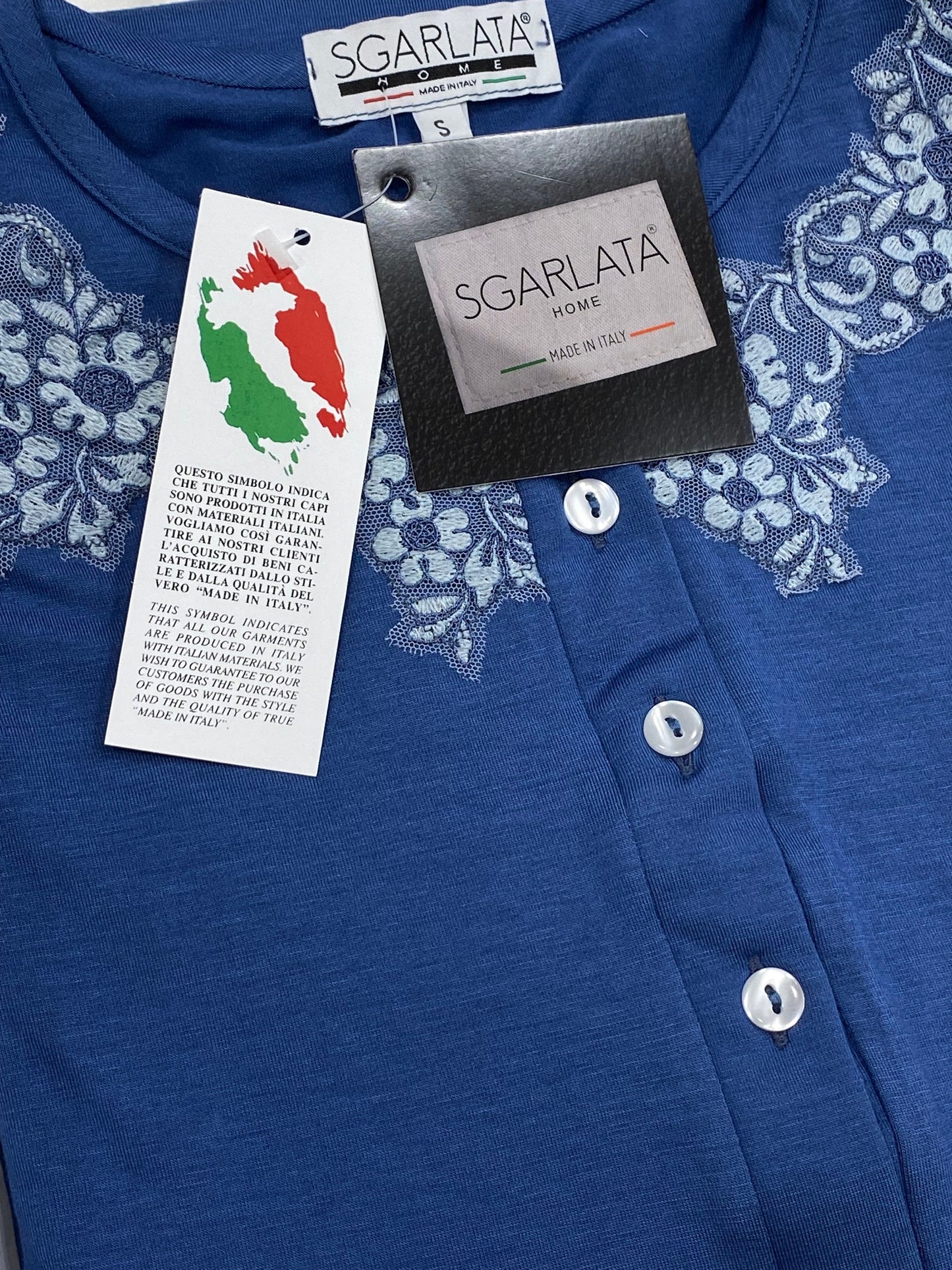 Frau Nachthemd in Viskose Kunst. Francesca