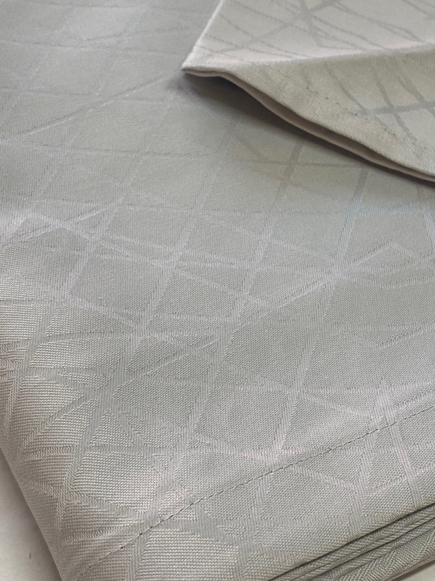 Servizio da tavola Jacquard con tovaglioli in Puro Cotone 100% Mercerizzato Piazza Pitti Art. Manhattan