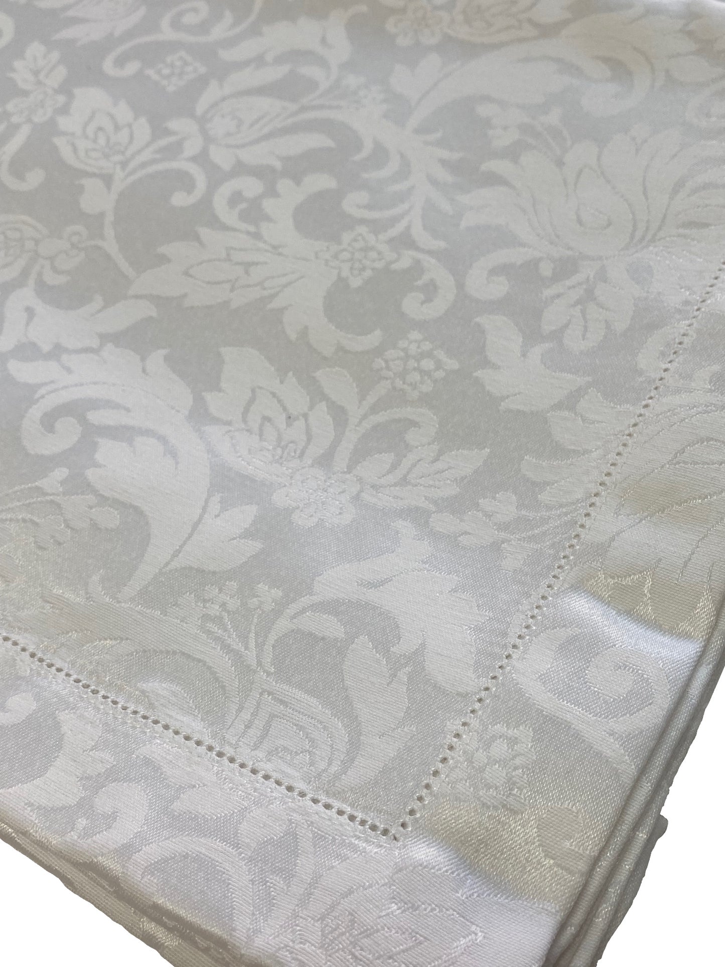 Servizio da tavola con tovaglioli Fiandra Damascata Jacquard con Orlo a Giorno in Puro Cotone Art. Greta