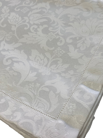 Servizio da tavola con tovaglioli Fiandra Damascata Jacquard con Orlo a Giorno in Puro Cotone Art. Greta