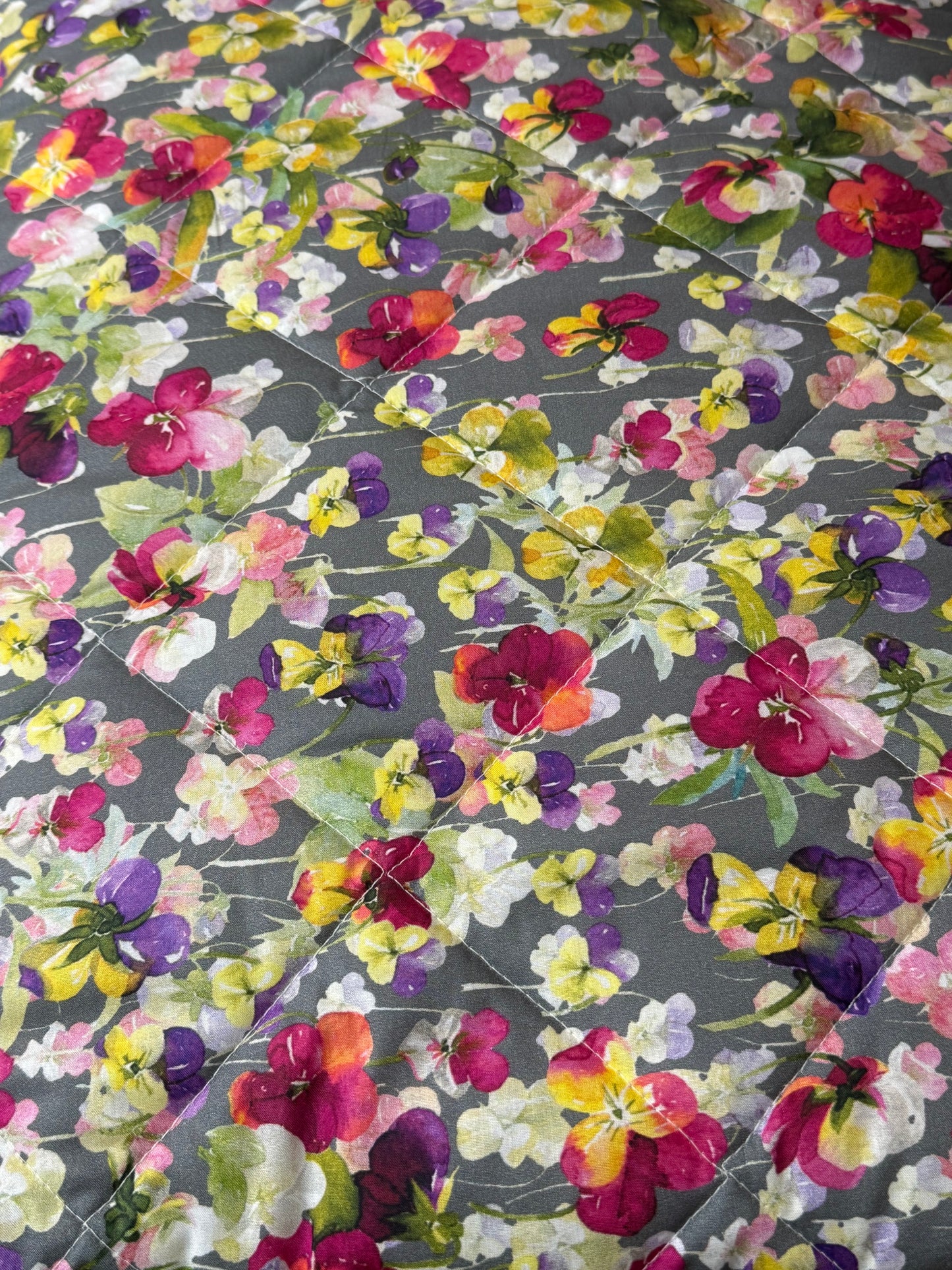 Mirabello copriletto/quilt letto singolo mezza stagione in Puro Percalle di Cotone double-face art. Violette