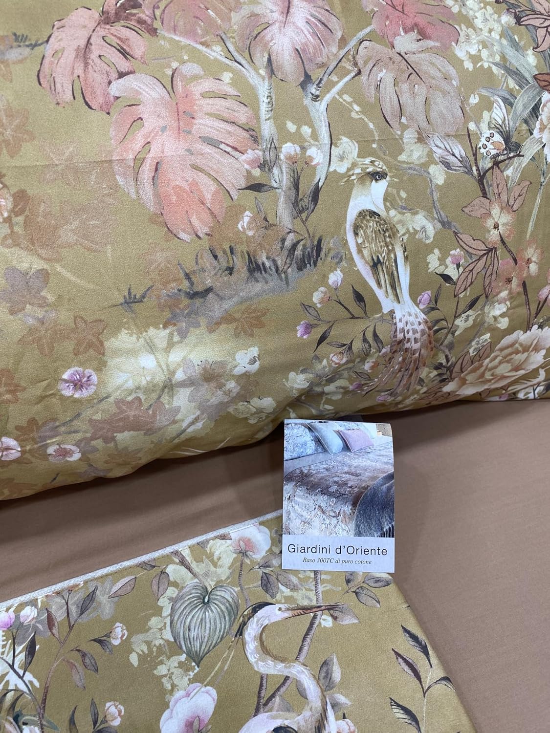 Fazzini complete double bed sheets in Pure Cotton Satin 300TC with Silk and Dream finishing art. Giardini d'Oriente 