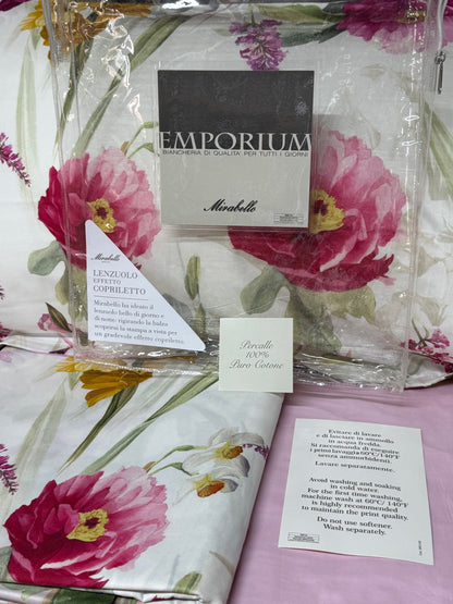 Mirabello Completo Lenzuola letto Due piazze in fine Percalle di Cotone, Effetto copriletto con Doppia Balza Art. Charming flowers