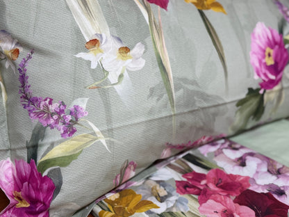 Mirabello Completo Lenzuola letto Due piazze in fine Percalle di Cotone, Effetto copriletto con Doppia Balza Art. Charming flowers