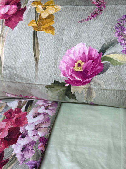 Mirabello Completo Lenzuola letto Due piazze in fine Percalle di Cotone, Effetto copriletto con Doppia Balza Art. Charming flowers
