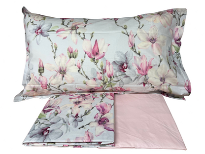 Mirabello Completo Lenzuola letto Due piazze in fine Percalle di Cotone, Effetto copriletto con Doppia Balza Art. Elegant Flowers