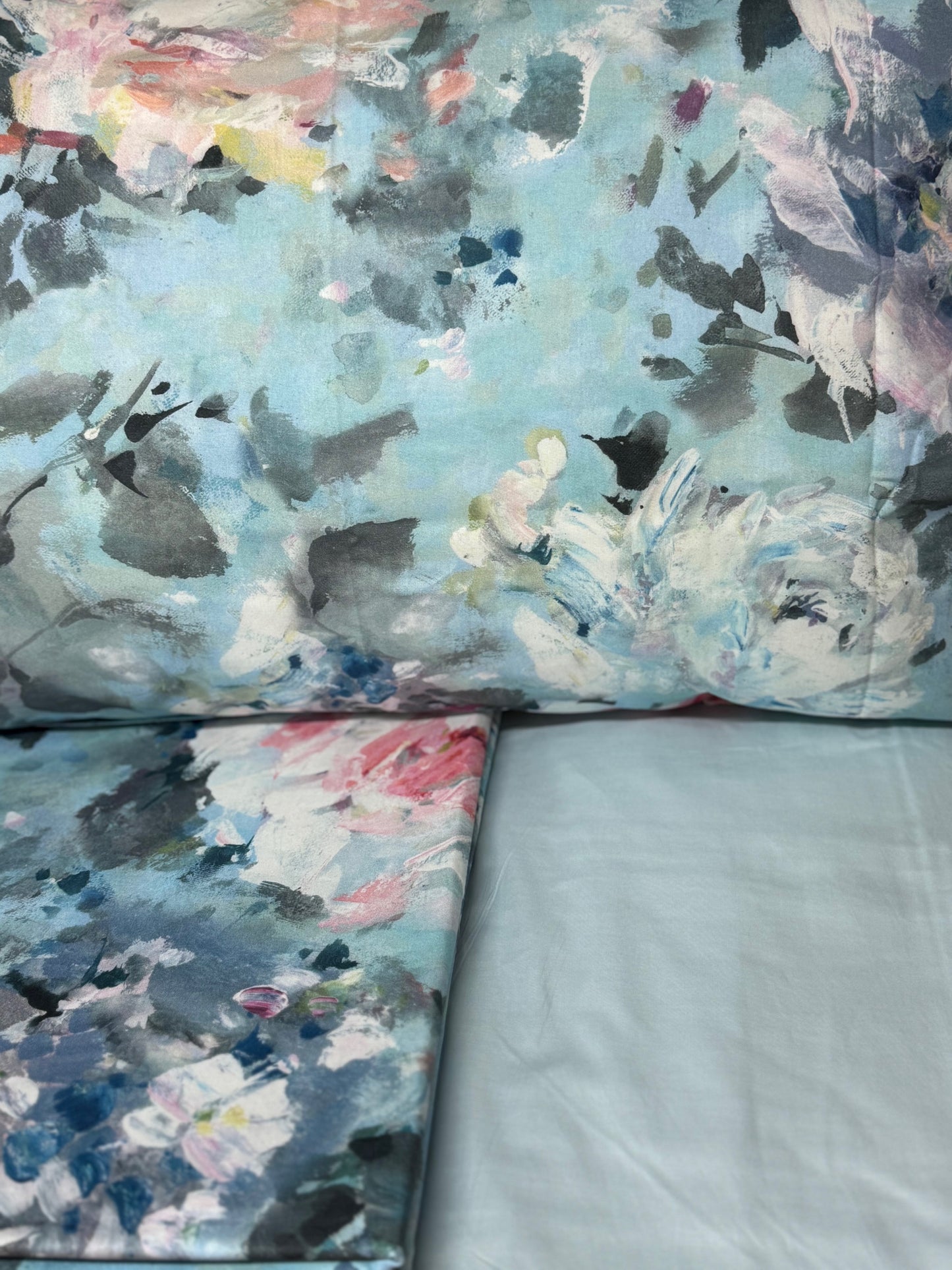 Mirabello Completo Lenzuola letto Due piazze in fine Percalle di Cotone, Effetto copriletto con Doppia Balza Art. Fiori di Van Gogh