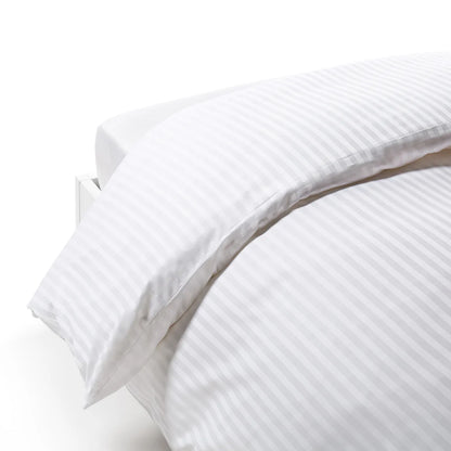 Caleffi solo Sacco Copripiumino per Letto Matrimoniale senza federe nè sotto in Puro Raso Rigato di Cotone 300TC Linea Hotel Art. 77516 Bianco