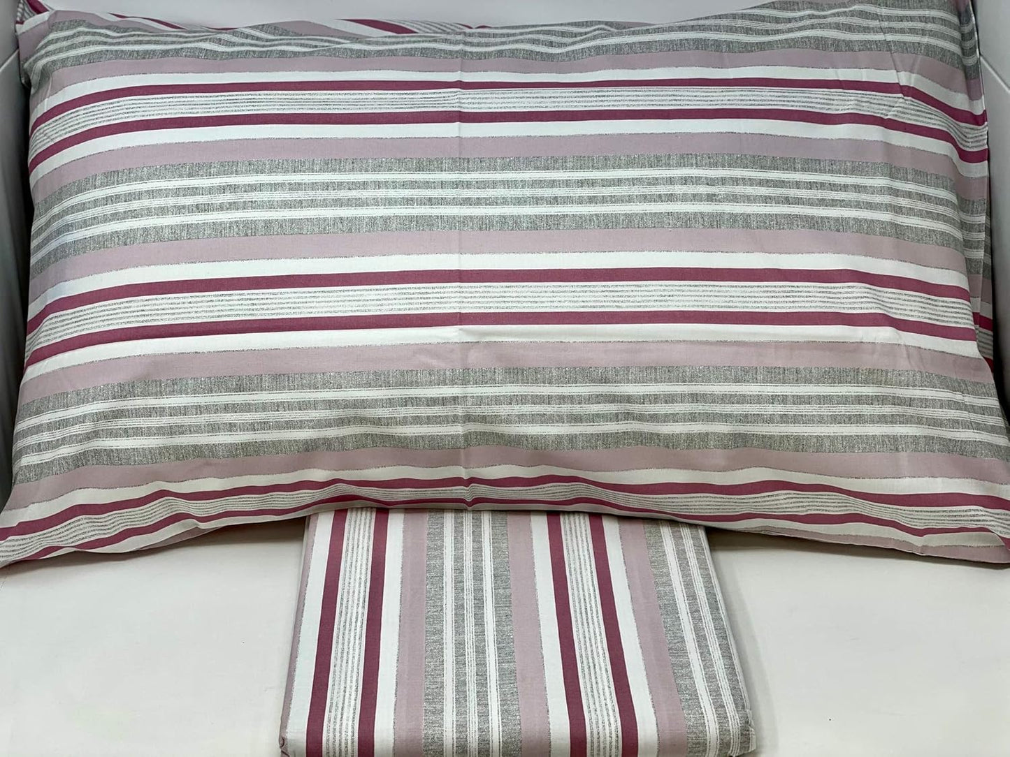 Fazzini duvet cover set (without bottom sheet) for one and a half squares in pure cotton art. Serra